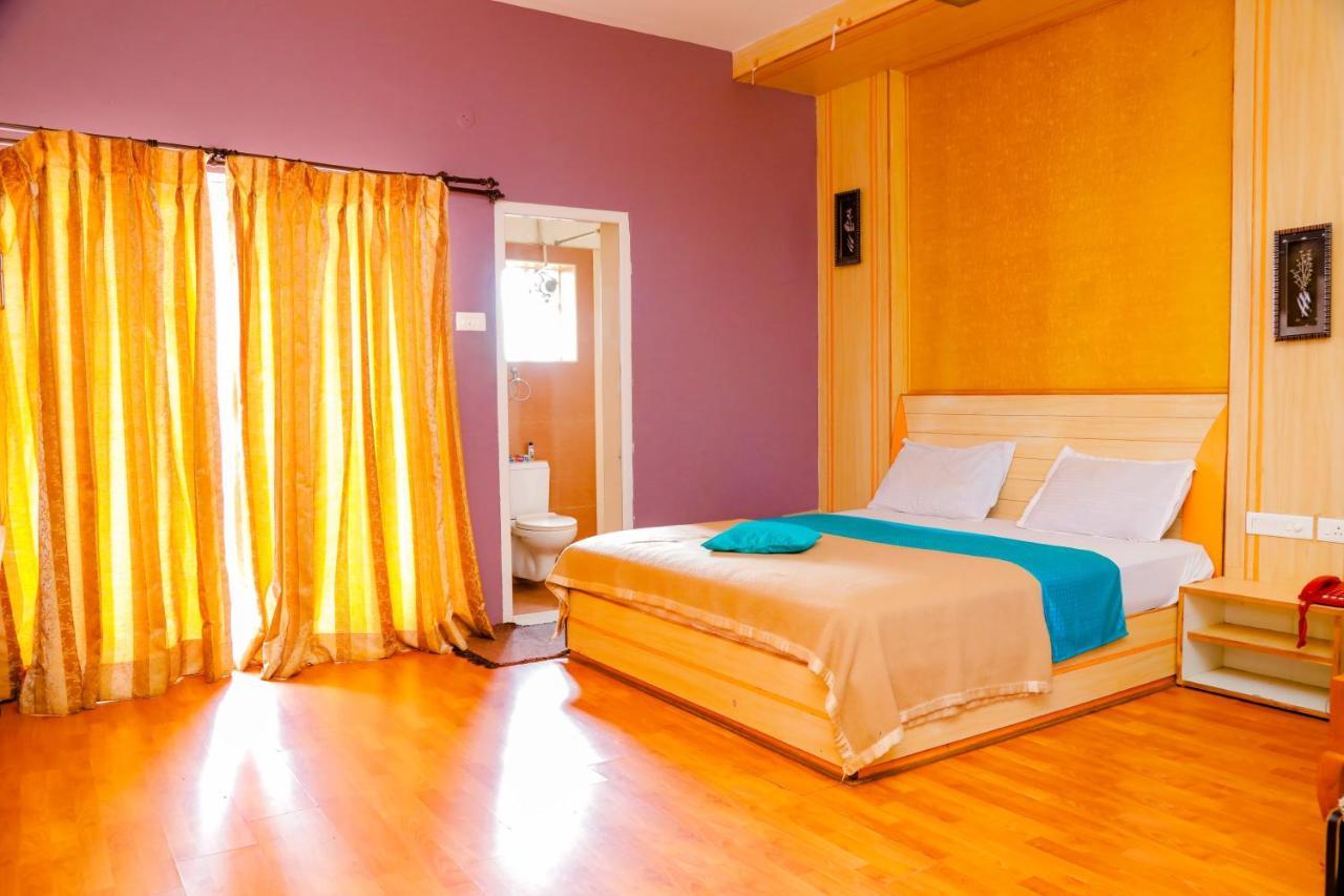 Hotel Jk Grand Yercaud Eksteriør bilde